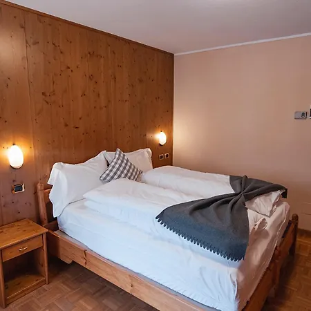 Cima Piazzi Отель Изолачча