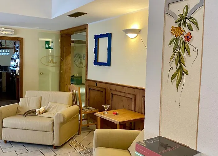 Отель Cima Piazzi Изолачча