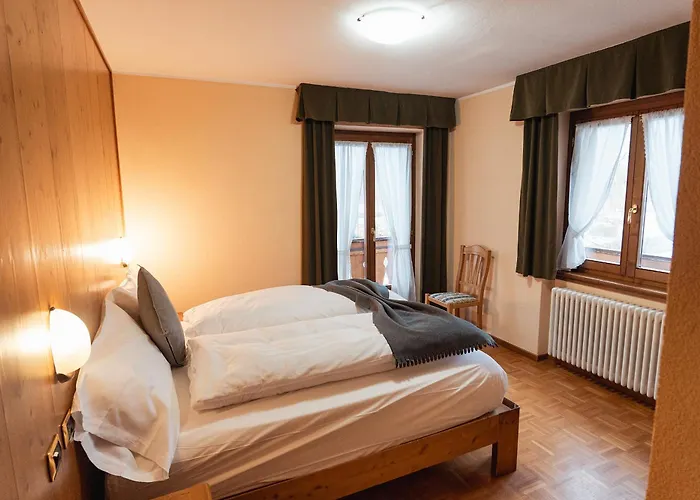 Cima Piazzi Отель Изолачча