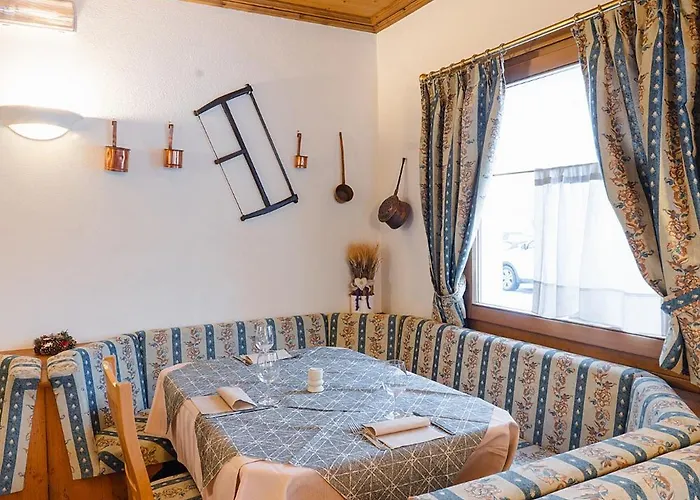 Отель Cima Piazzi Изолачча