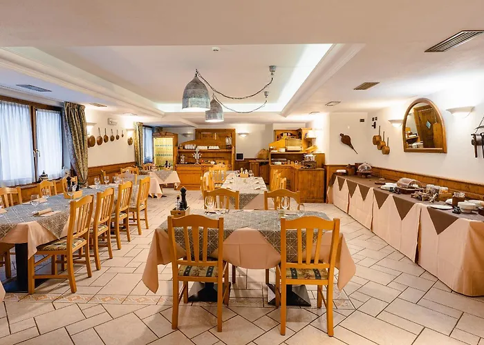 Cima Piazzi Отель 3*