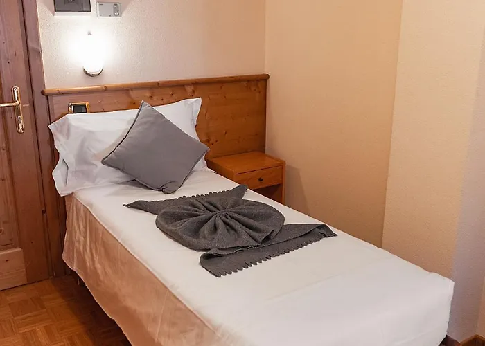 Отель Cima Piazzi Изолачча